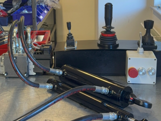Proportionalsteuerung und Hydraulikl�sungen