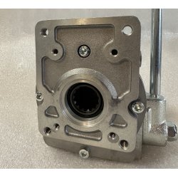 Mechanical clutch without splined half-coupling