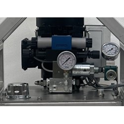 Hydraulikaggregat mit Tank und Rahmen aus Edelstahl - 3 KW - 9 L/min 700 Bar